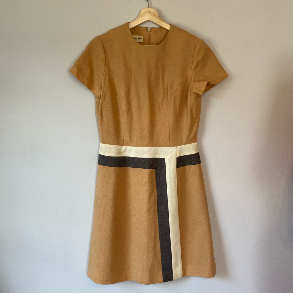 Vintage 50’s MCM Alison Ayres Tan Tweed Hopsacking Linen Rayon Sheath Midi Dress